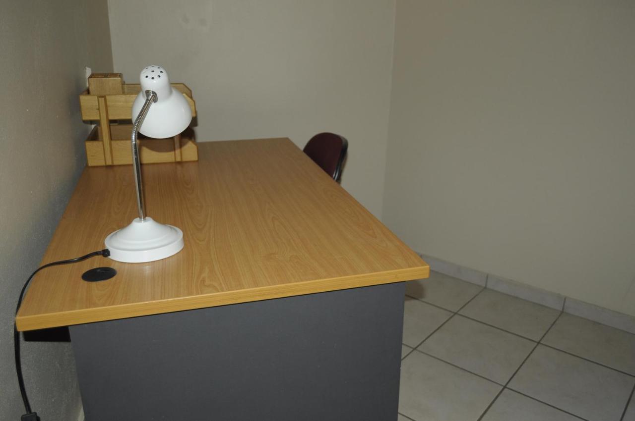 @Home Guest House 루스텐버그 외부 사진