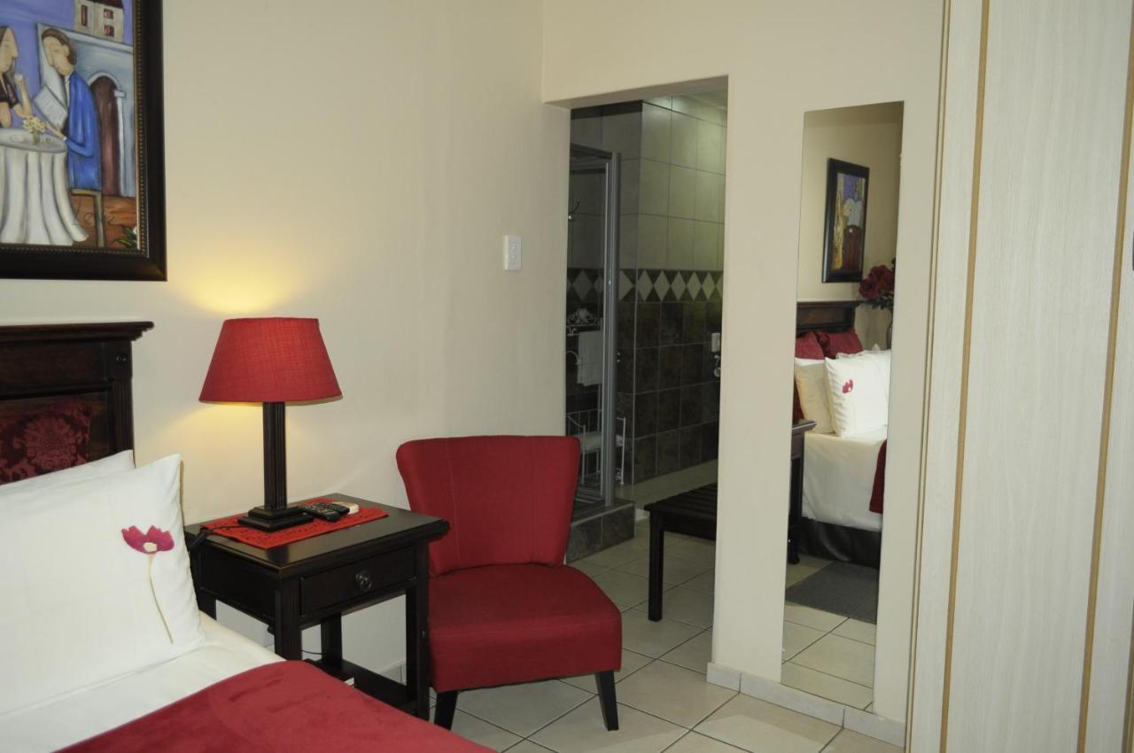 @Home Guest House 루스텐버그 외부 사진