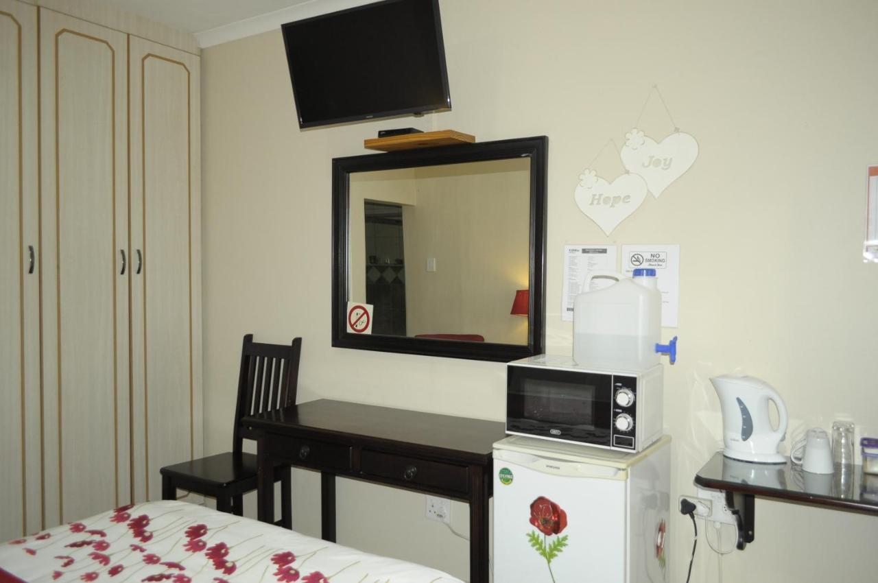 @Home Guest House 루스텐버그 외부 사진
