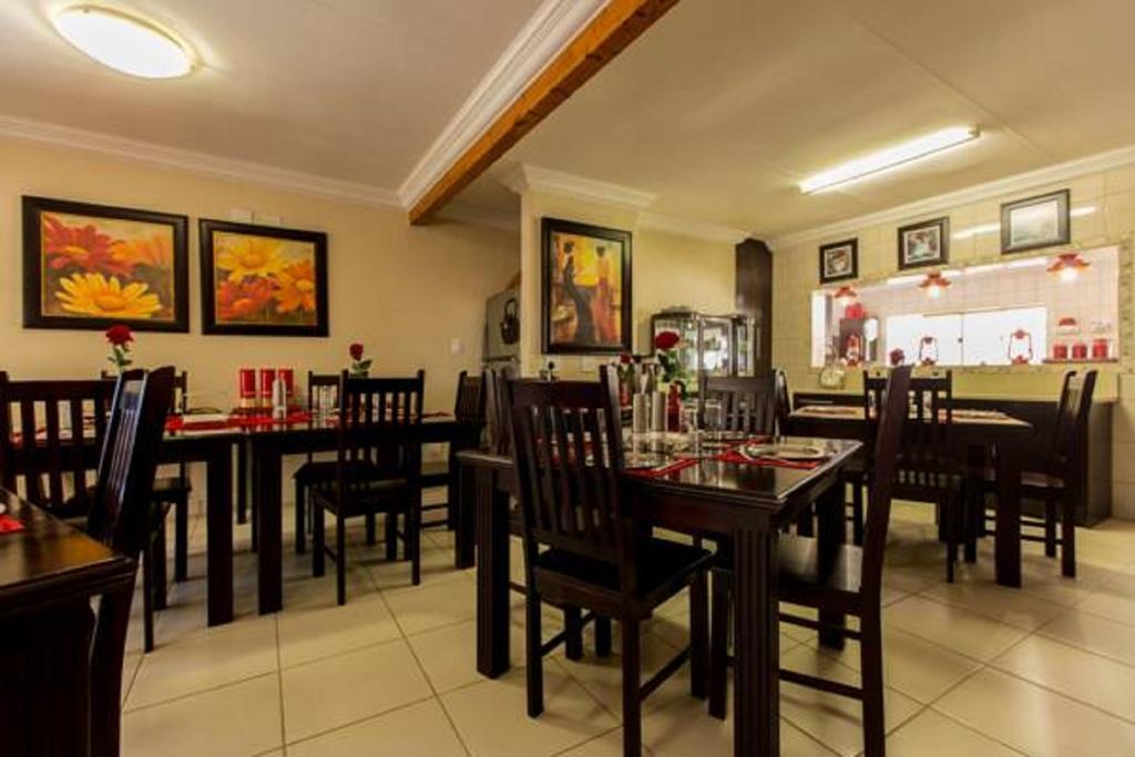 @Home Guest House 루스텐버그 외부 사진