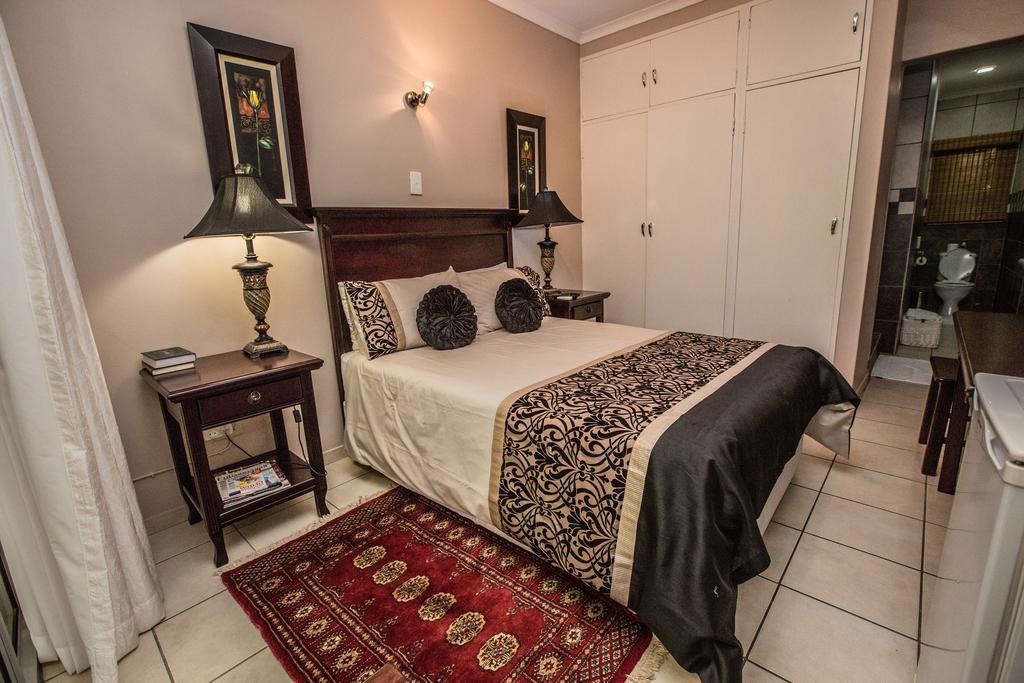 @Home Guest House 루스텐버그 객실 사진